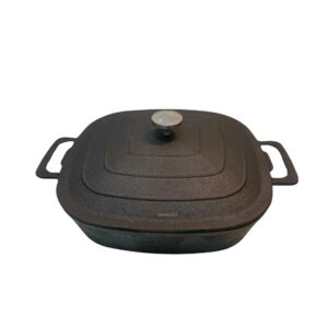 Cast Iron dutch oven with lid